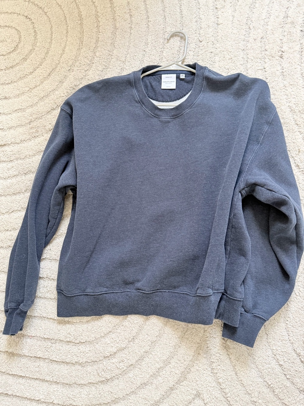 Aritzia perfect fit crew neck